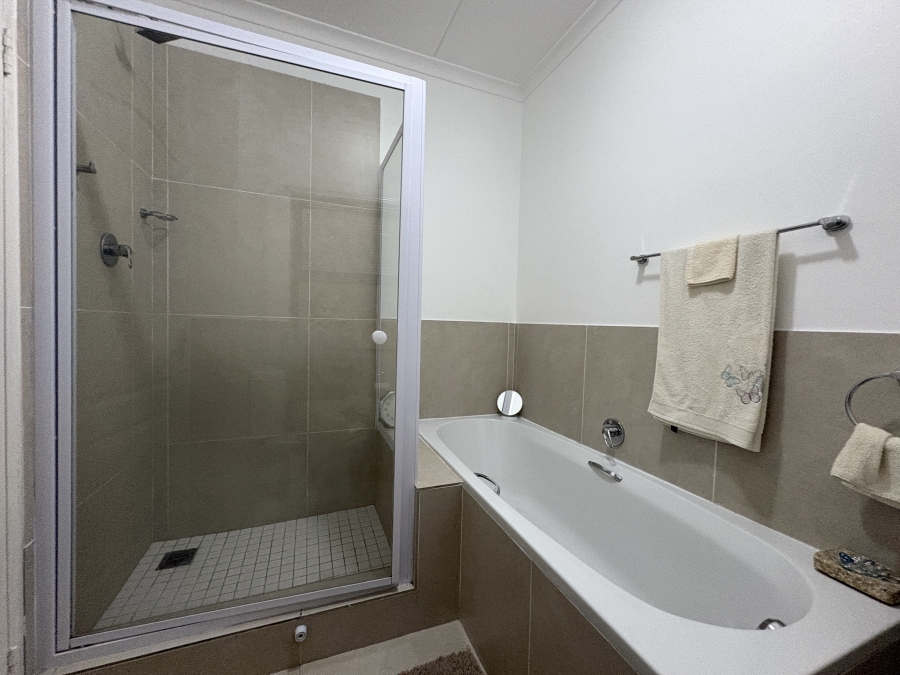 2 Bedroom Property for Sale in Windsor Park Western Cape